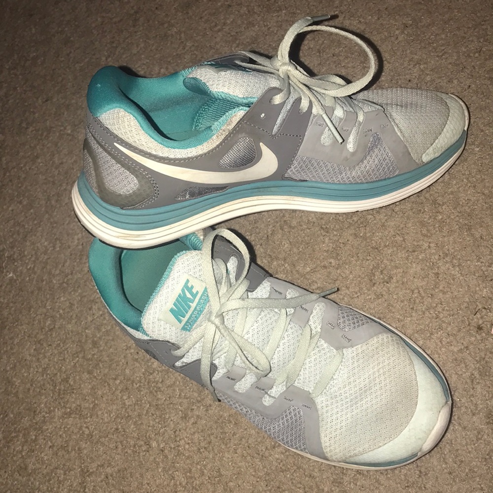 Nike lunar flash shoes